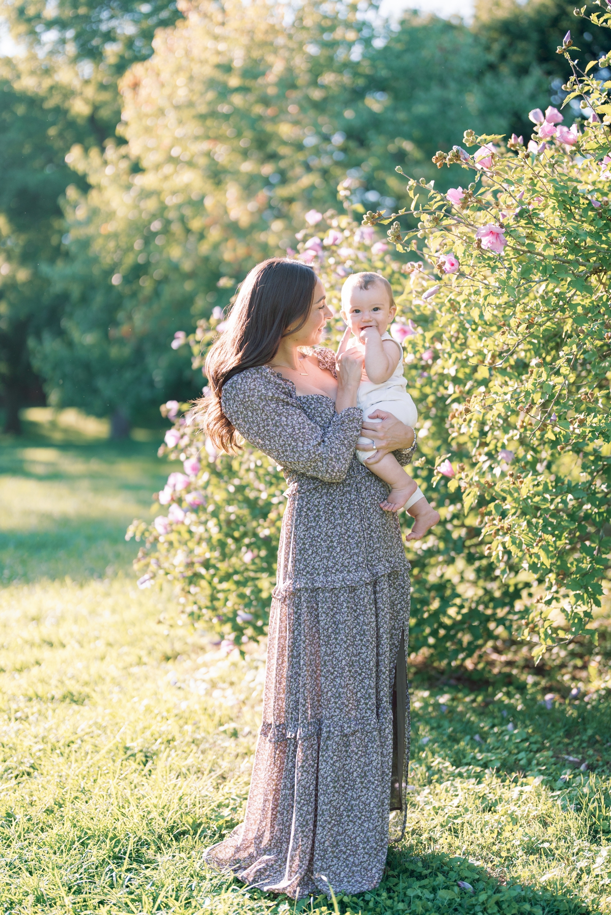 Klaire Dixius Photography Washington Dc Family Photographer National Cathedral Family Session  0009