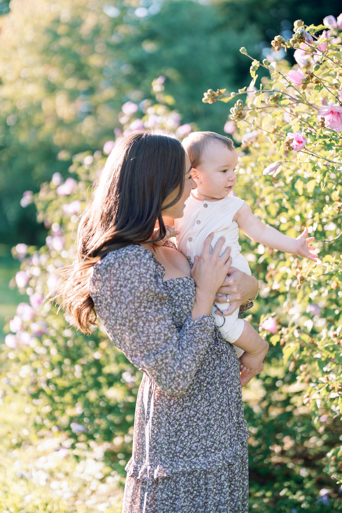 Klaire Dixius Photography Washington Dc Family Photographer National Cathedral Family Session  0011