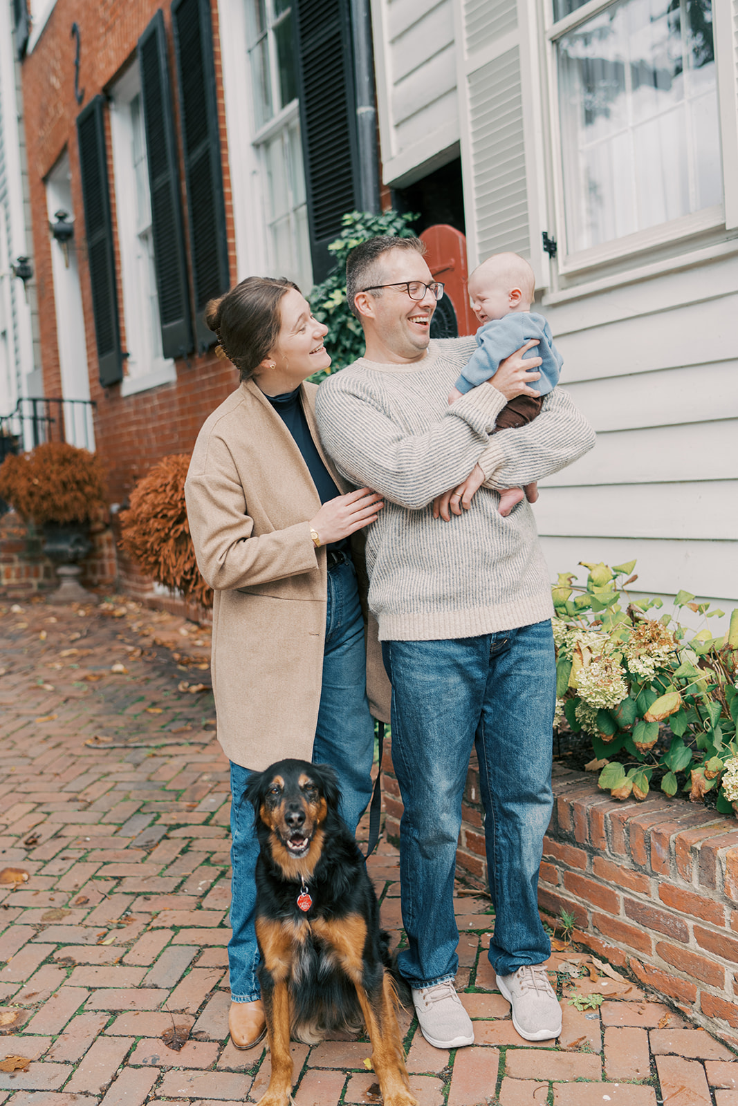 what to wear family photos Old Town Alexandria